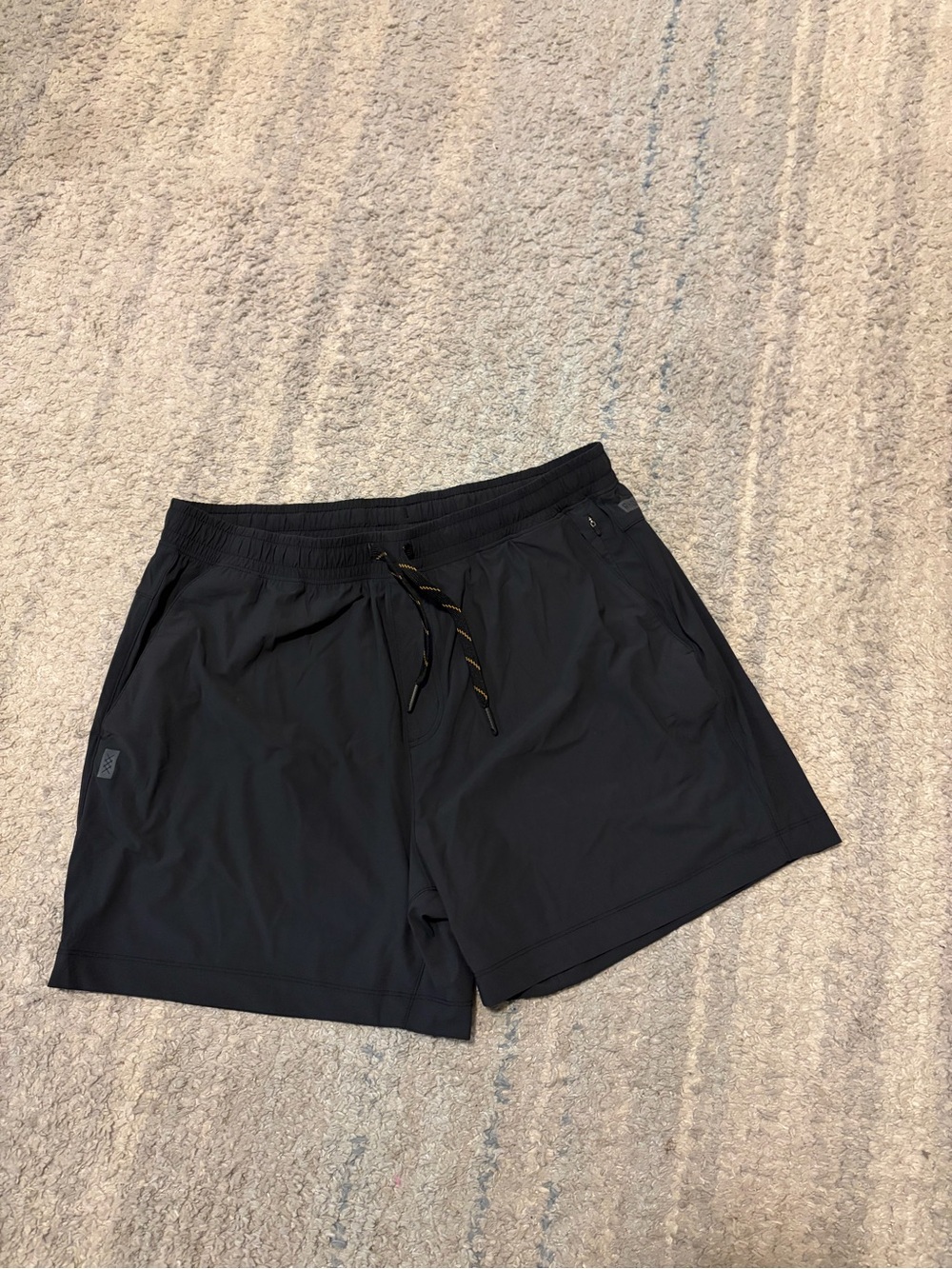 Rhone Mens Pursuit Mako Performance Shorts Black XL Unlined 7 Inseam EUC